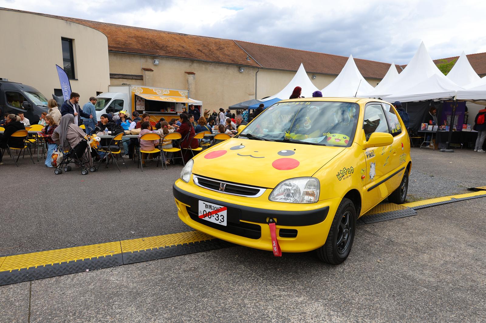 Voiture Pikachu
